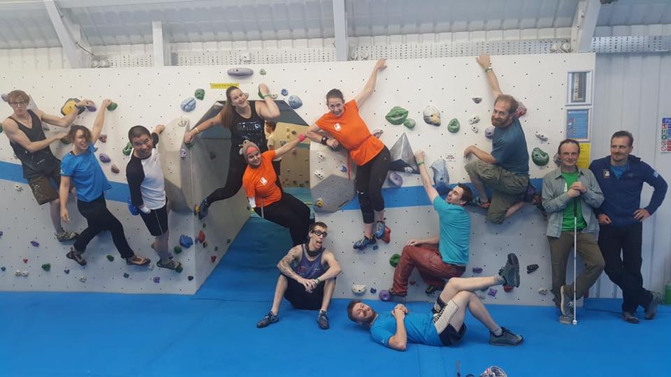 33922961_1971440523185718_533081767297417216_n